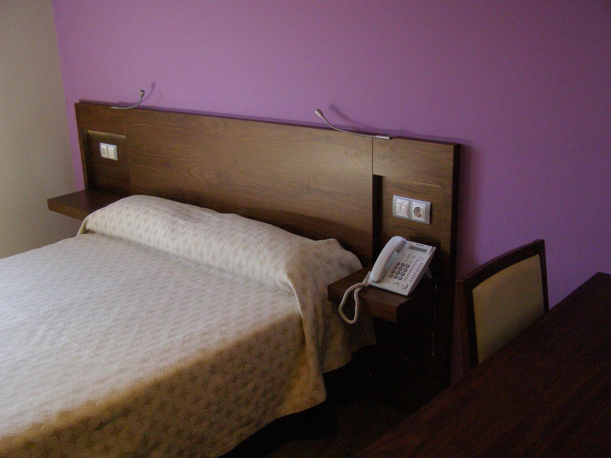 Hotel Corona De Galicia Valga Экстерьер фото