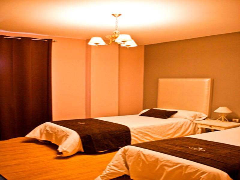 Hotel Corona De Galicia Valga Экстерьер фото