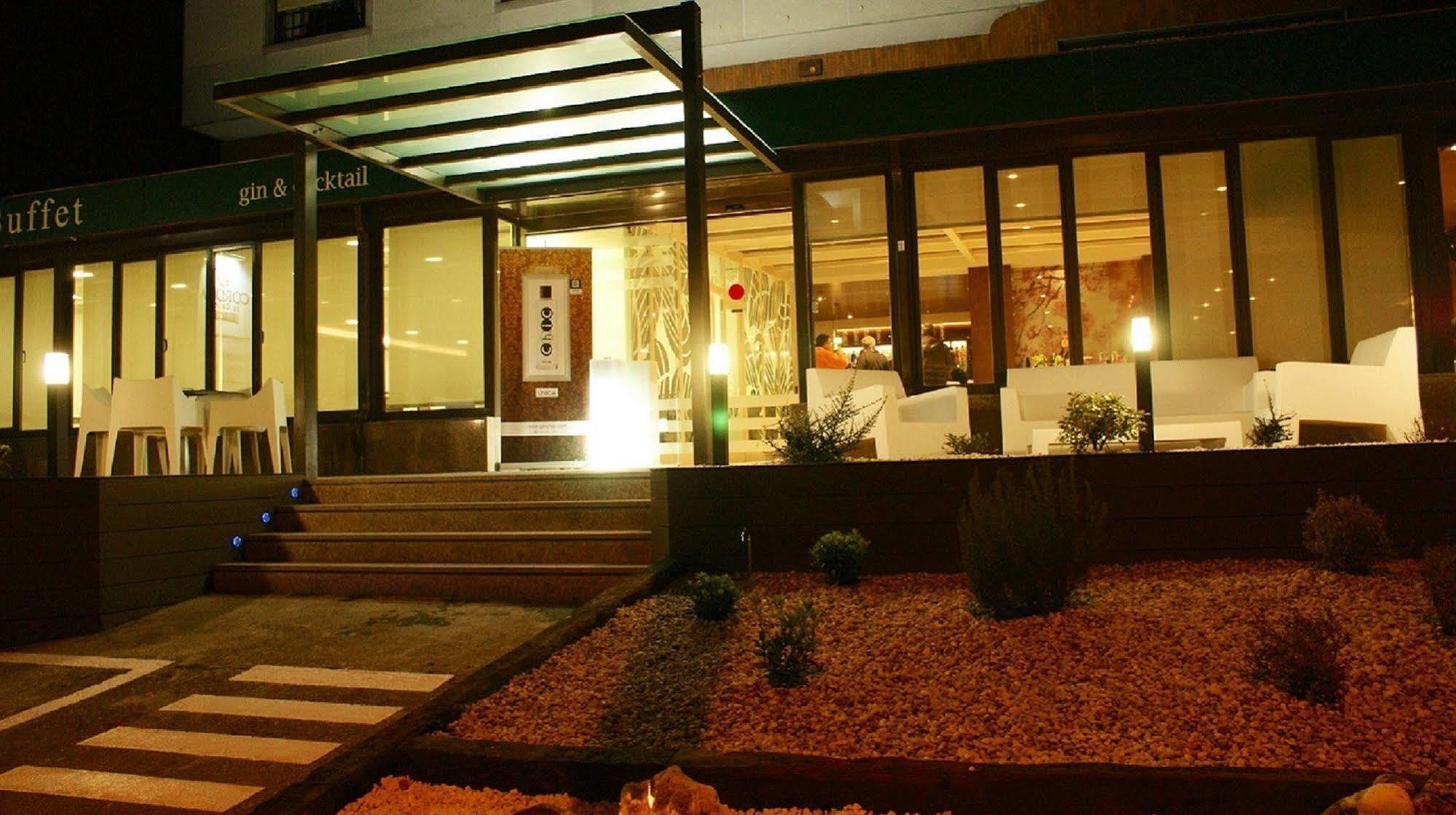 Hotel Corona De Galicia Valga Экстерьер фото